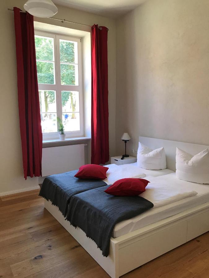 Hotel Brandenburger Dom Brandenburg  Екстер'єр фото